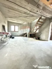 Casă / Vilă cu 5 camere de vânzare în zona Central Gu... 
