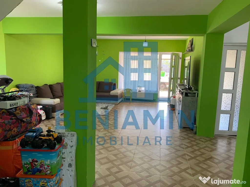 Casă spațioasă P+M de vânzare cartier Bordei