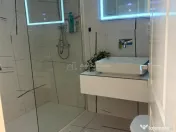 Unirii - 2 camere - centrala proprie - loc de parcare 