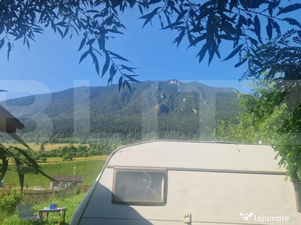 Teren Plaiul Foii, vedere spre muntii Bucegi si apa Barsa 10