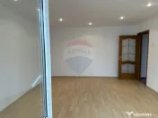 Apartament cu 4 camere de vânzare în zona Calea Romanului 