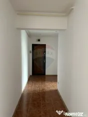 Apartament cu 4 camere de vânzare în zona Calea Romanului