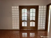 Apartament cu 4 camere de vânzare în zona Calea Romanului 