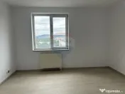 Apartament cu 4 camere de vânzare în zona Calea Romanului 