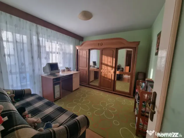 Tic Tac, Universitate, 3 camere mobilate - Bacau (Bacau)