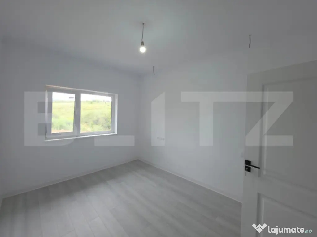 Casa cu 3 dormitoare, 109 mp, 500 mp teren, Sigmir