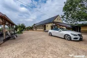 Rezervat Proprietate de vis cu teren 2880 mp și facilit?... 