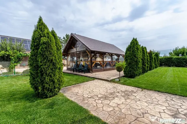 Rezervat Proprietate de vis cu teren 2880 mp și facilit?...