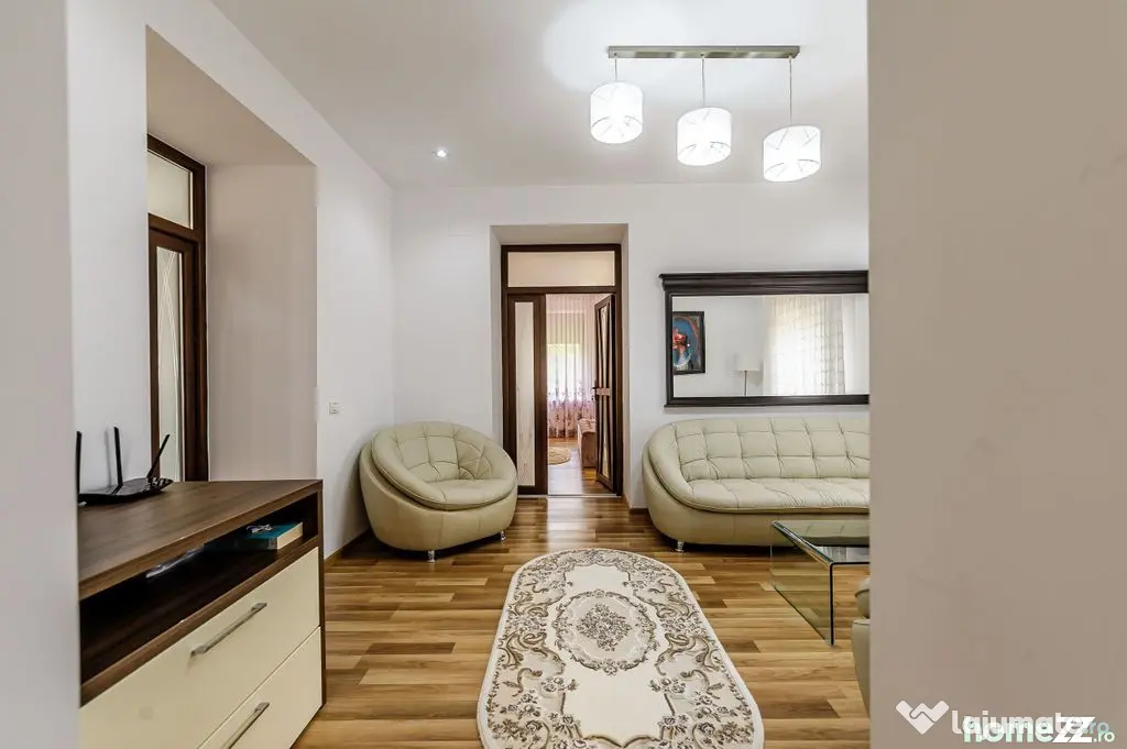 Rezervat Proprietate de vis cu teren 2880 mp și facilit?...