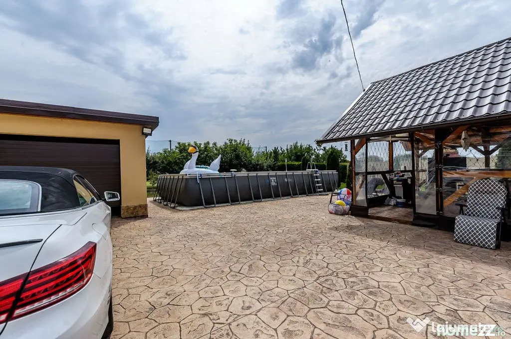 Rezervat Proprietate de vis cu teren 2880 mp și facilit?...
