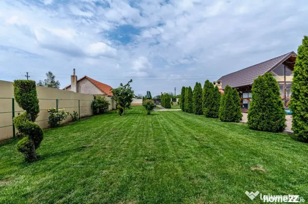 Rezervat Proprietate de vis cu teren 2880 mp și facilit?...