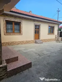 Casa de vânzare - zona Bratianu