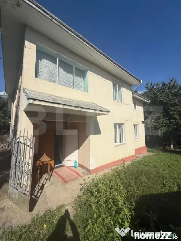 Casa cu etaj, 160 mp utili, 1352 mp teren, zona Burdujeni - Suceava (Suceava)