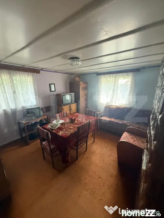 Casa cu etaj, 160 mp utili, 1352 mp teren, zona Burdujeni - Suceava (Suceava)