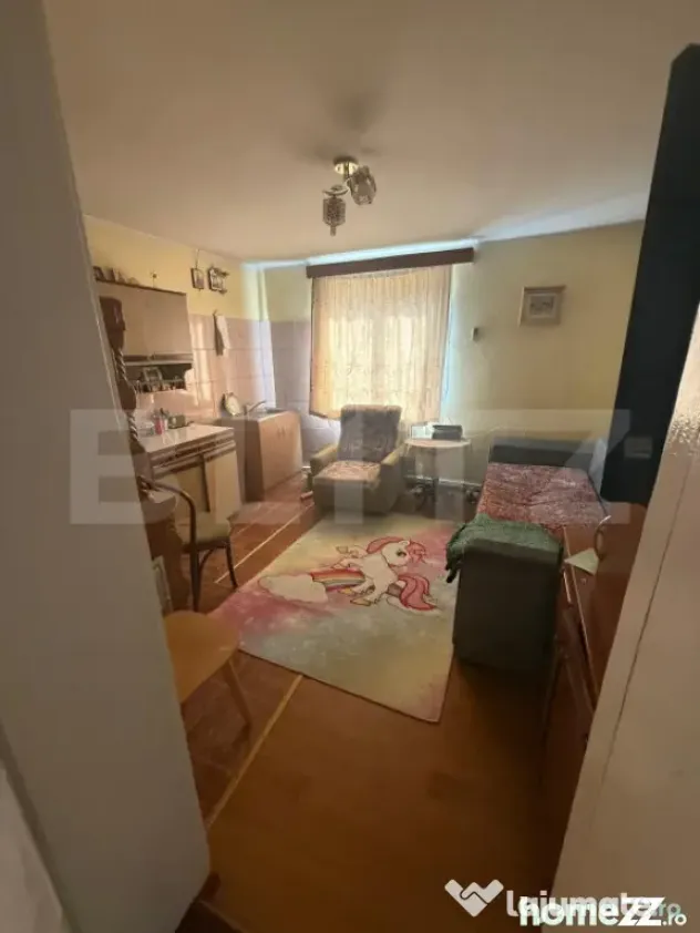 Casa cu etaj, 160 mp utili, 1352 mp teren, zona Burdujeni - Suceava (Suceava)