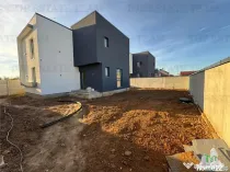 Casa cu incalzire in pardoseala de langa Craiova