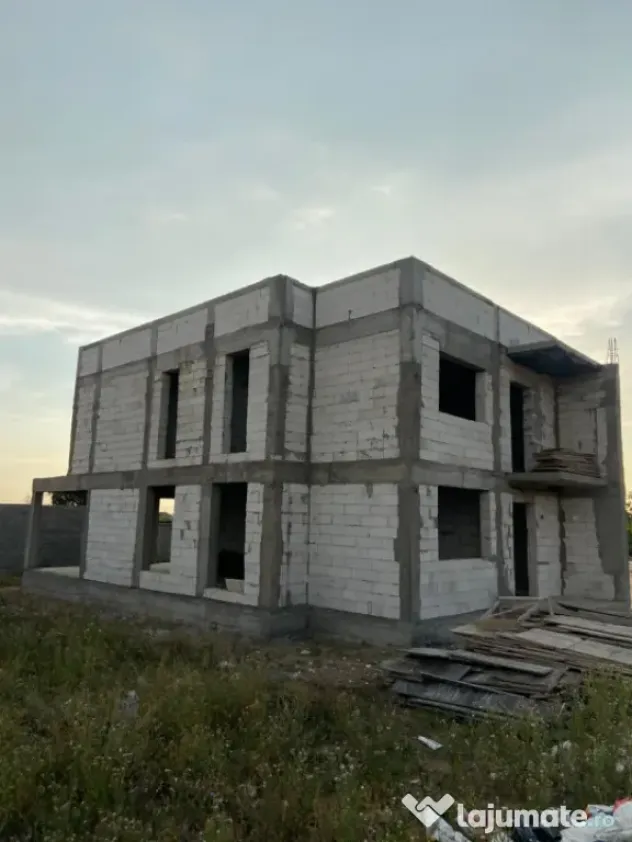 Casa P+1 zona Ford , suprafață 180mp utili , 500mp teren