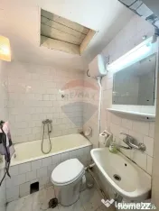 Casă cu 3 camere de vânzare în zona centrala comison 0... 