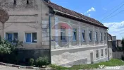 Casă cu 3 camere de vânzare în zona centrala comison 0... 