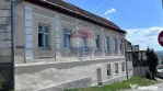 Casă cu 3 camere de vânzare în zona centrala comison 0...