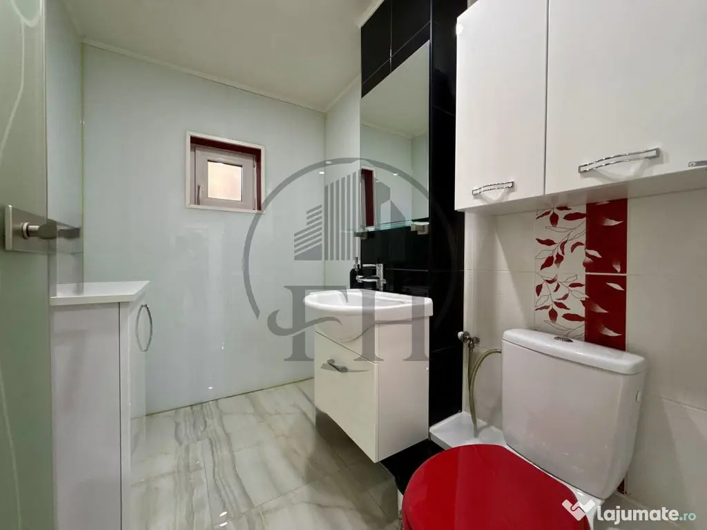 Apartament 4 camere de vanzare Agigea, Constanta