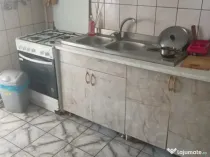 Apartament cu 4 Camere Decomandate Parter - Zona Burdujeni