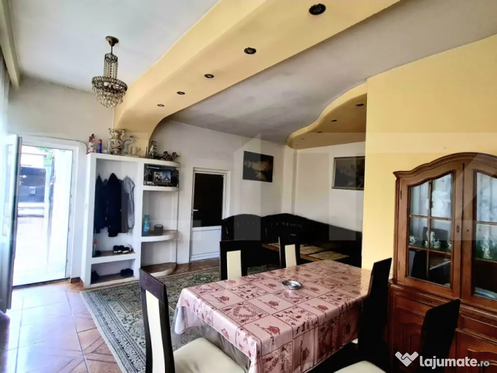 Casa individuala, 110 mp utili, 600mp teren, situata in Damb