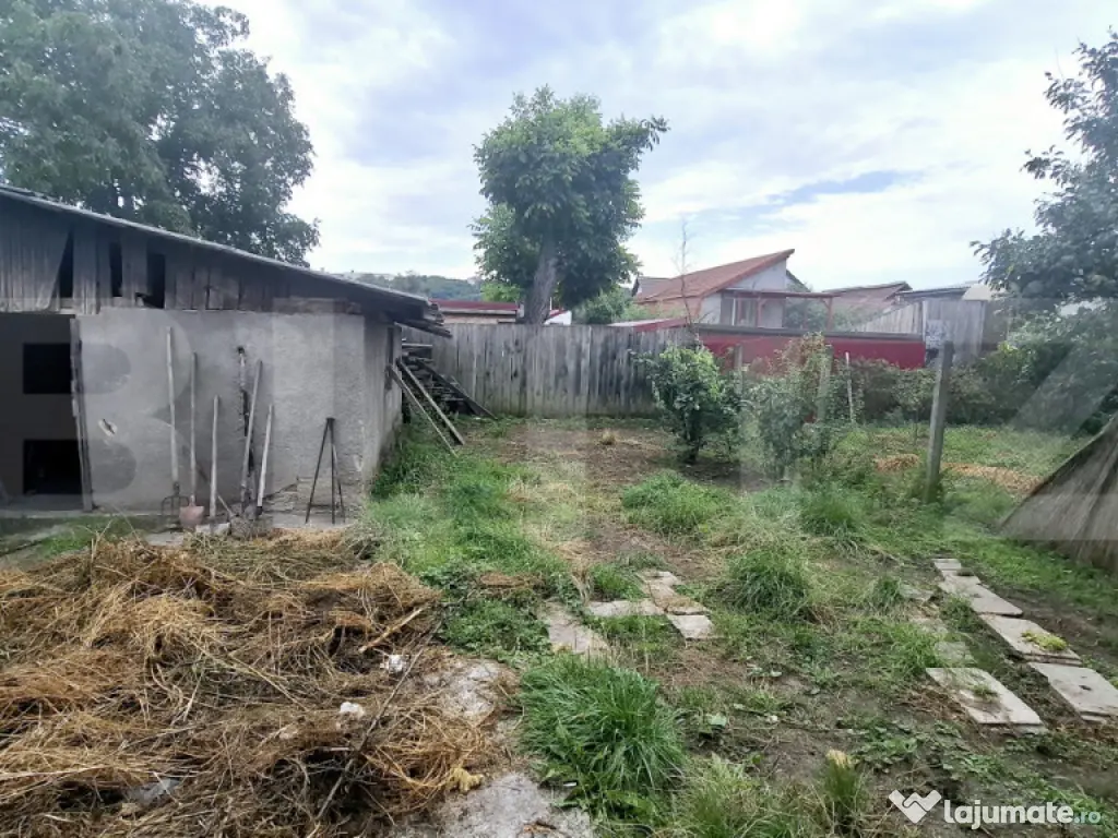 Casa individuala, 110 mp utili, 600mp teren, situata in Damb