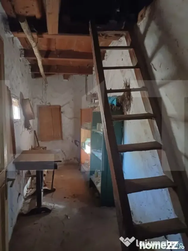 Casa taraneasca cu 3 camere, Turia Jos,
