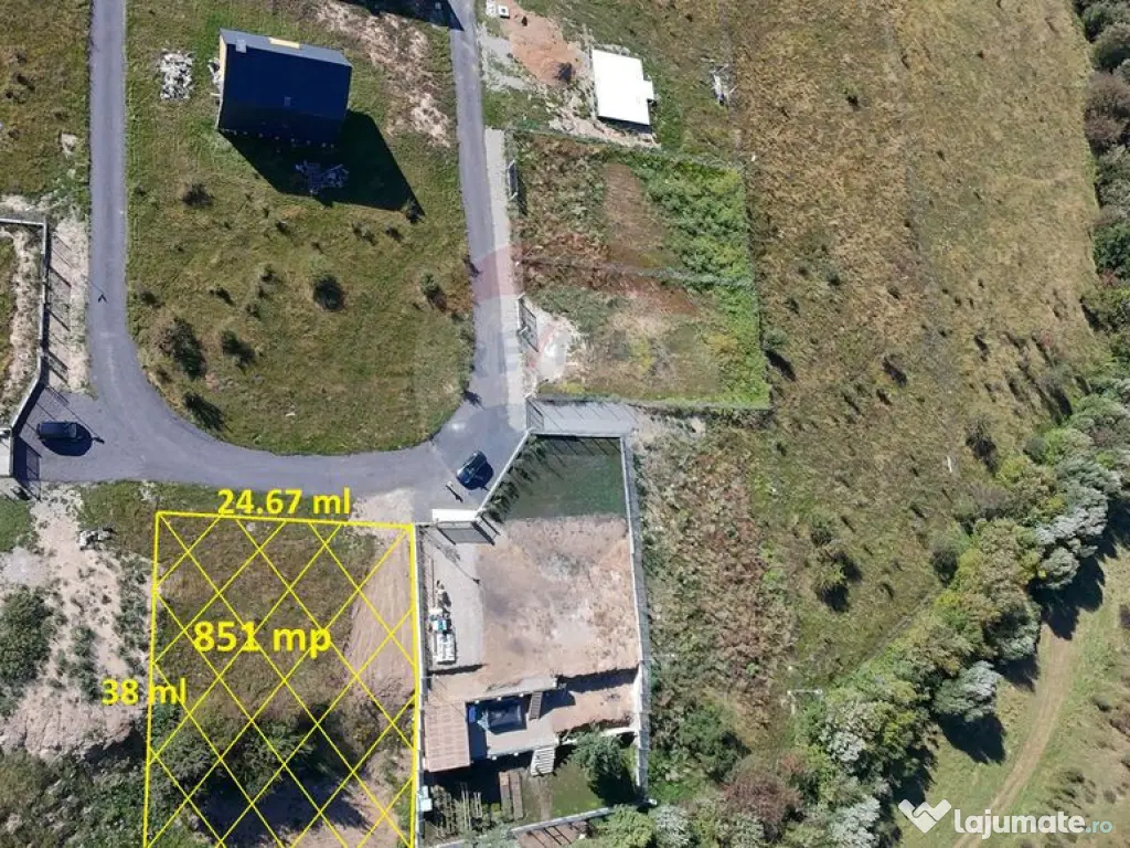 851 mp, Pârâu in spate - Brașov | Centrul echitație ?...