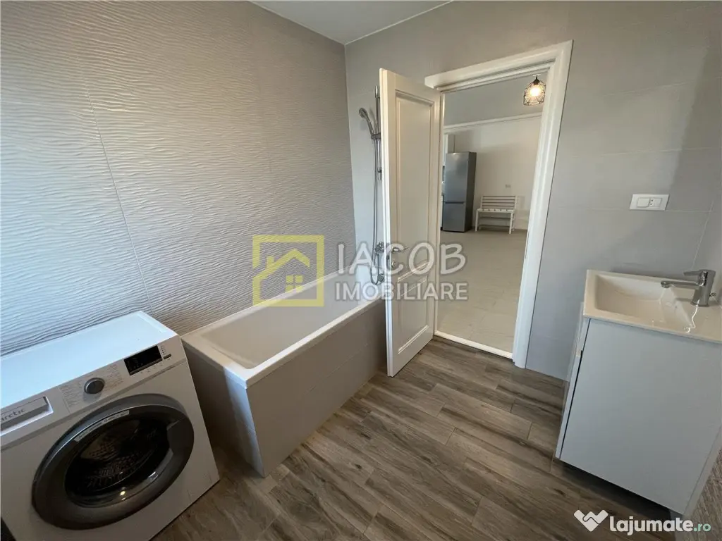 Apartament 3 camere, Str. Vadul Bistritei, Bacau