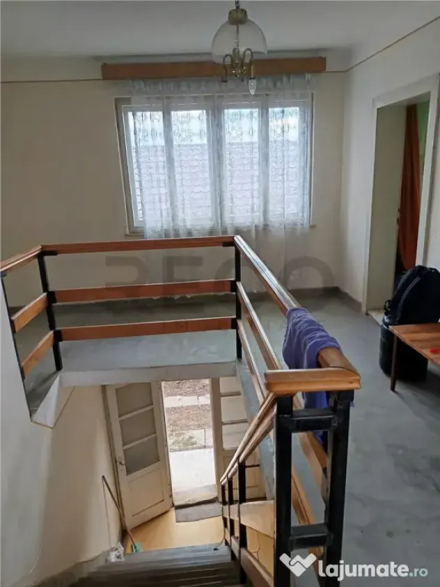 RECO CASA CU ETAJ IN MARGHITA
