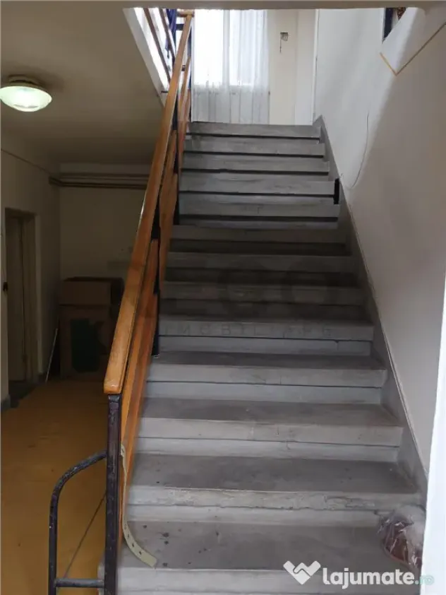 RECO CASA CU ETAJ IN MARGHITA