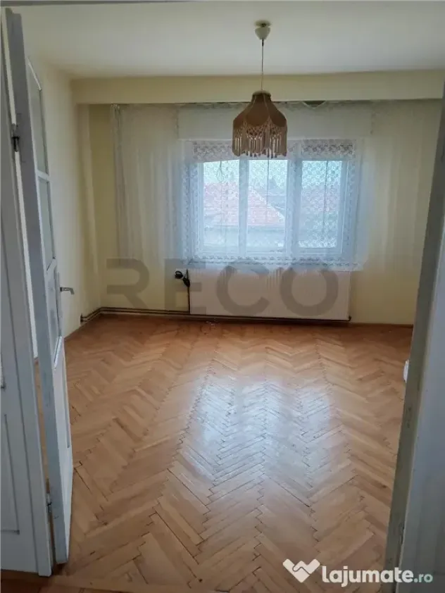 RECO CASA CU ETAJ IN MARGHITA