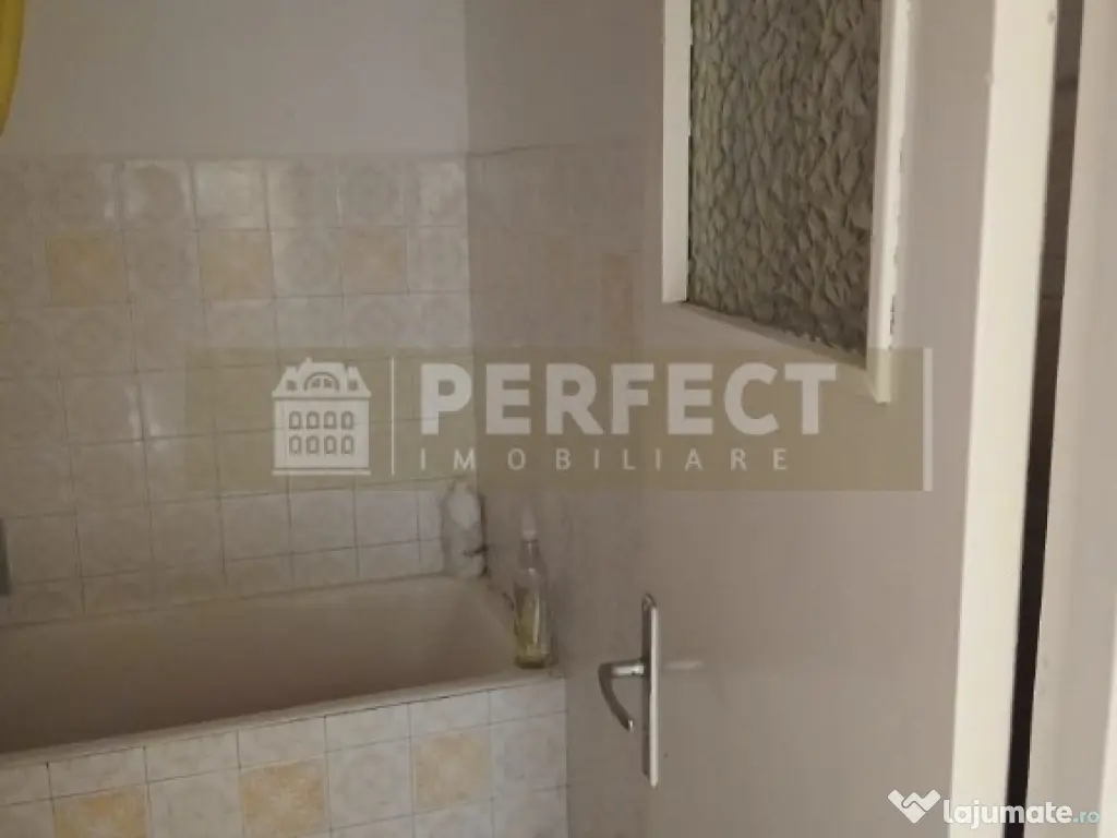 2 camere semidecomandat, Democratiei,PRET 42000 euro!