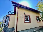 Casa P M, loc. Faraoani, jud. Bacau 