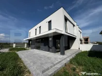 Casă spațioasă partea stângă Micești – predare la ch