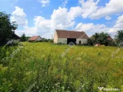 Casa cu 4 camere si 1650 mp teren la doar 30 km distanta de 