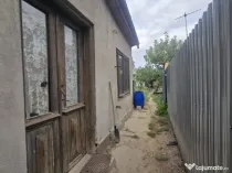Teren cu casa demolabila zona Rosiori.