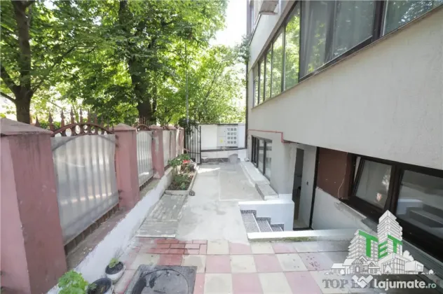 Apartament 2 camere si curte de 37 mp, aproape de Scoala 179