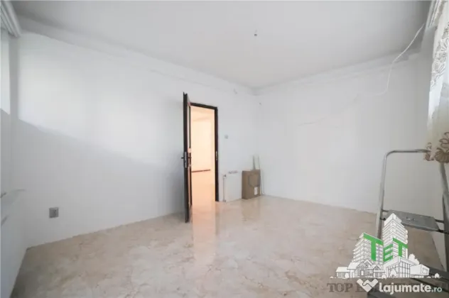 Apartament 2 camere si curte de 37 mp, aproape de Scoala 179