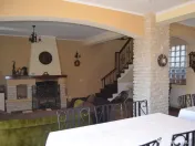 De vanzare pensiune situata in Busteni 