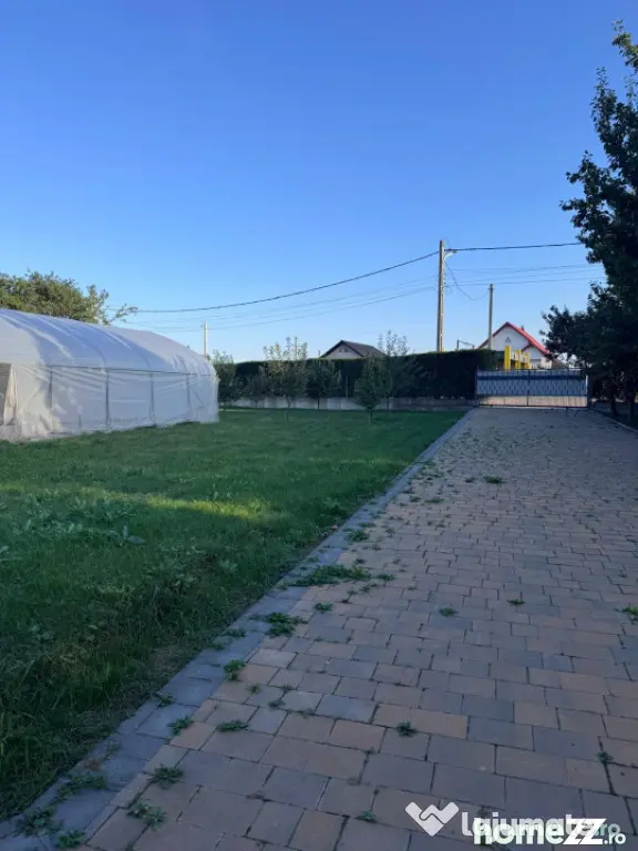 Casa individuala cu garaj si foisor, centru- Horodnic de Sus - Horodnic (Suceava)
