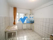 Piața Nouă, 3 camere, Etajul 1, decomandat, centrală prop 