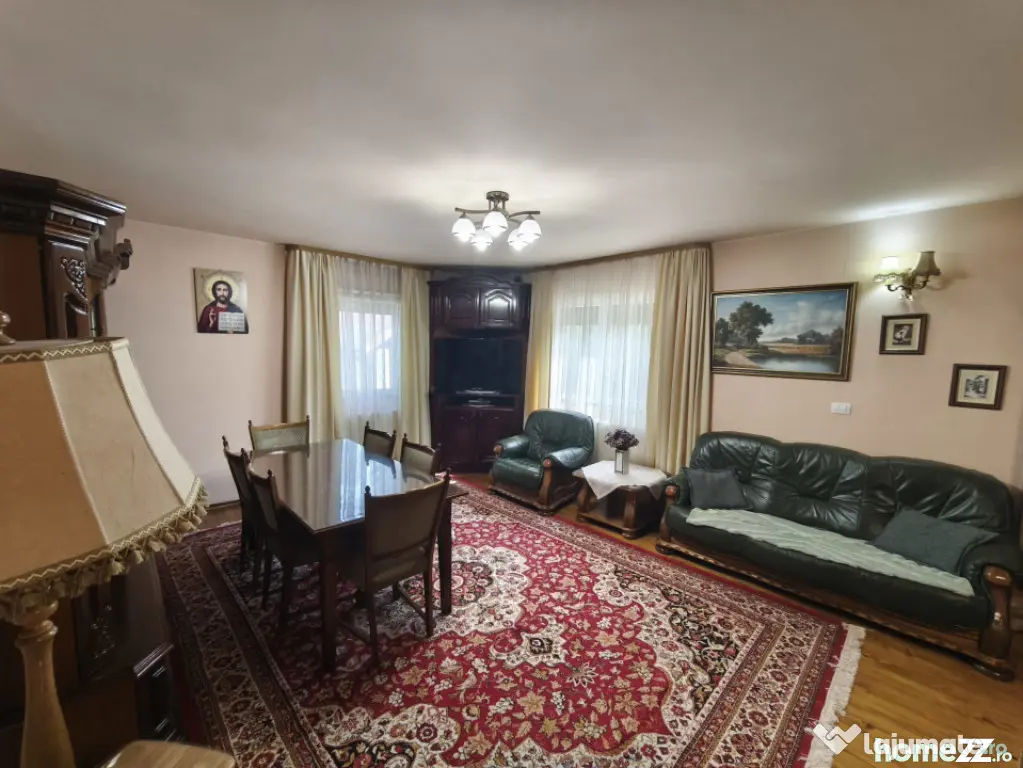 Casa 5 camere, zona ultracentrala, 1500mp teren, Radauti