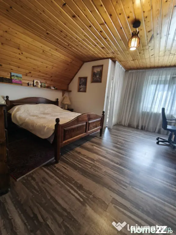 Casa 5 camere, zona ultracentrala, 1500mp teren, Radauti