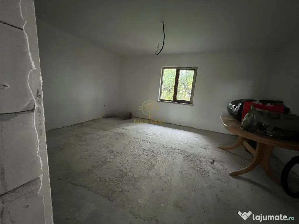 De vanzare Casa cu Teren 3800mp in Comuna Lazuri