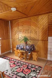 Casă / Vilă cu 9 camere de vânzare în zona Central 