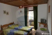 Casă / Vilă cu 9 camere de vânzare în zona Central 