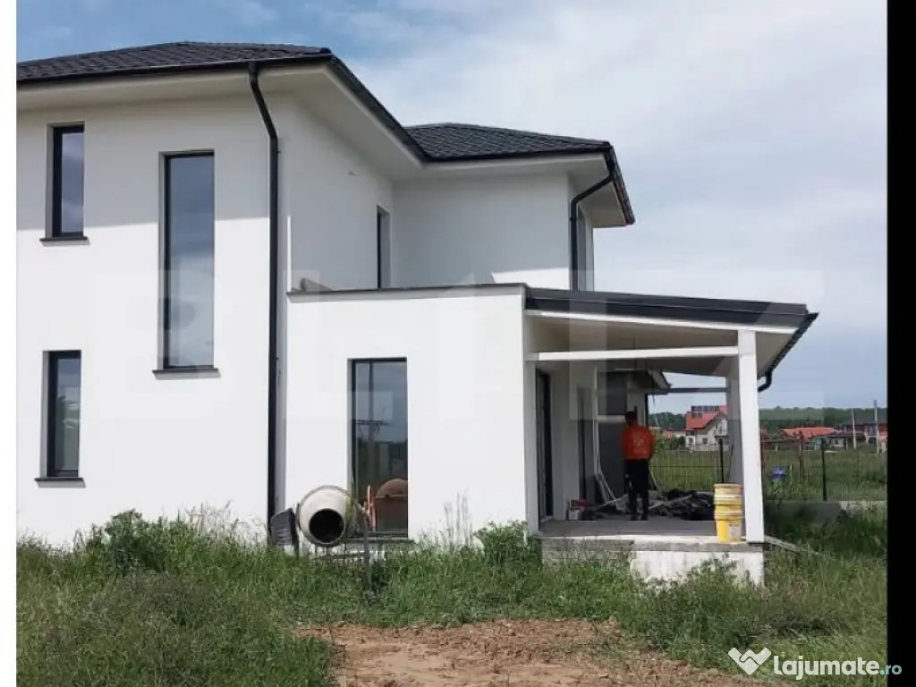 Casa 5 camere -160 mp. Teren 750 mp. Paulesti